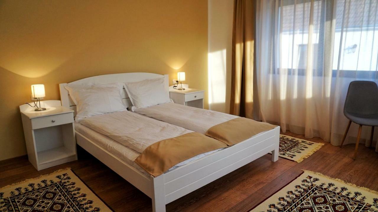 Hôtel Casa Badea à Riu Alb Extérieur photo